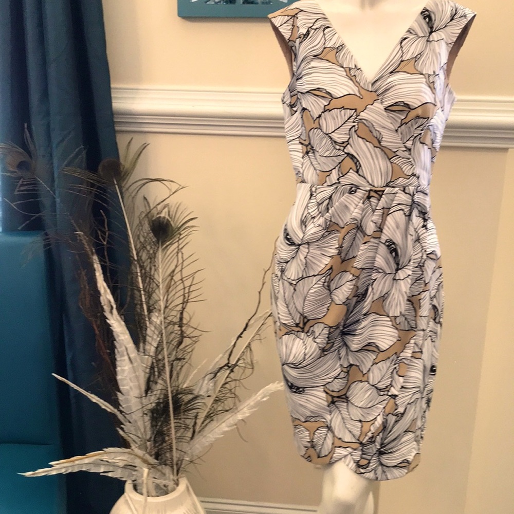 SIZE 6 BEAUTIFUL SPRING SUMMER DRESS for FALL W BLACK BLAZER. Tan/black/white🌸🌸 - Picture 3 of 6